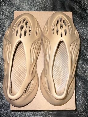 Authentic Yeezy Foam Runners